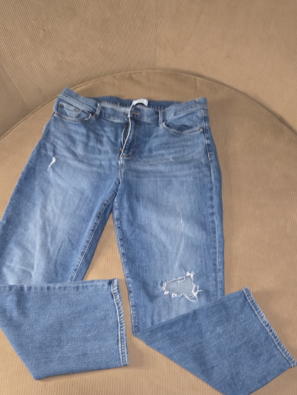 LOFT Blue Straight-Leg Distressed Jeans...SO CUTE